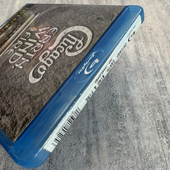 Chicago / Earth, Wind & Fire: Live at the Greek Theatre (Blu-ray, 2004) - Picture 3 of 4